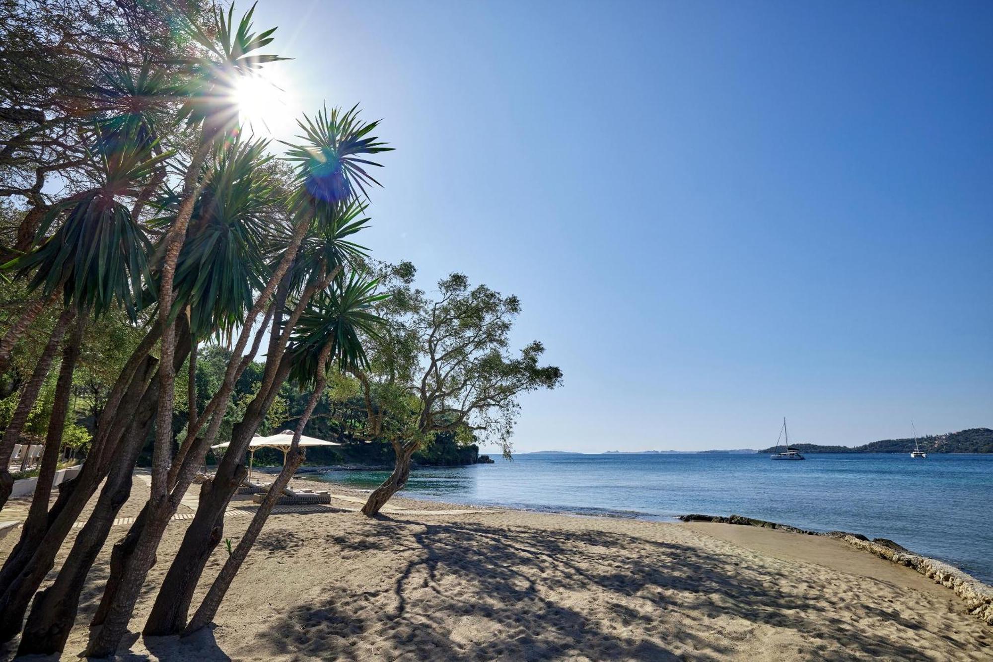 Отель Ikos Odisia Corfu  Экстерьер фото