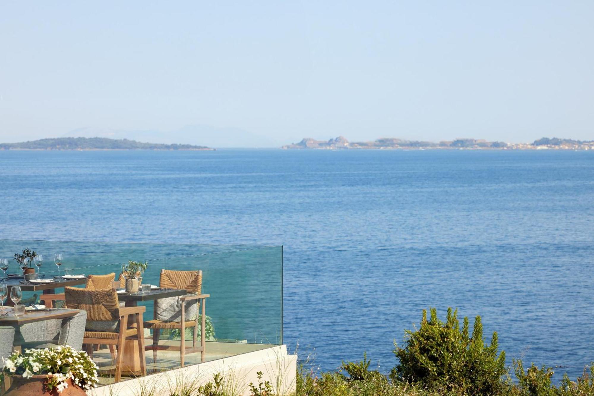 Отель Ikos Odisia Corfu  Экстерьер фото
