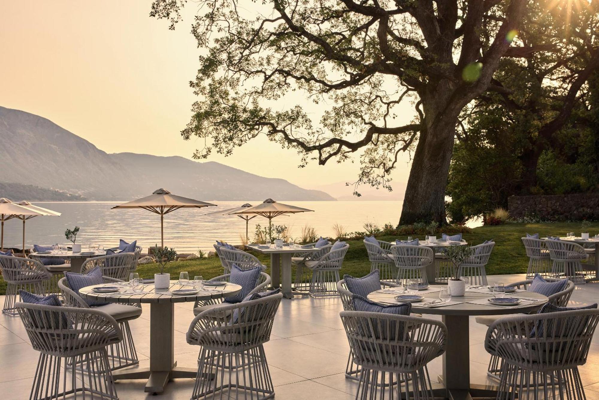 Отель Ikos Odisia Corfu  Экстерьер фото